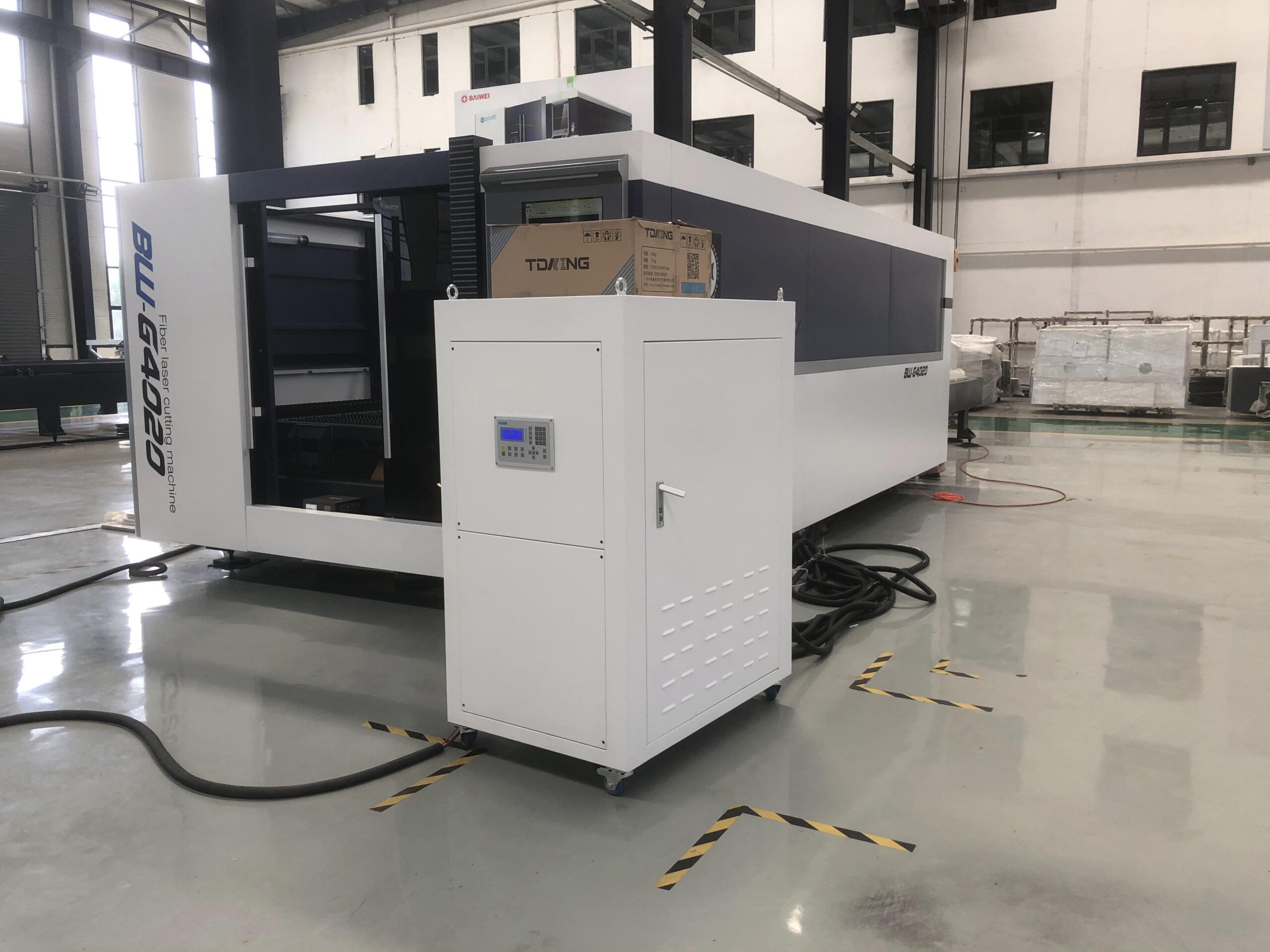 Large Safe Open Fiber Laser Cutting Machine