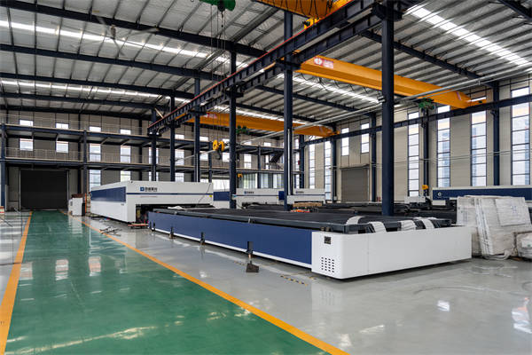 High quality metal sheet fiber laser cutting machine