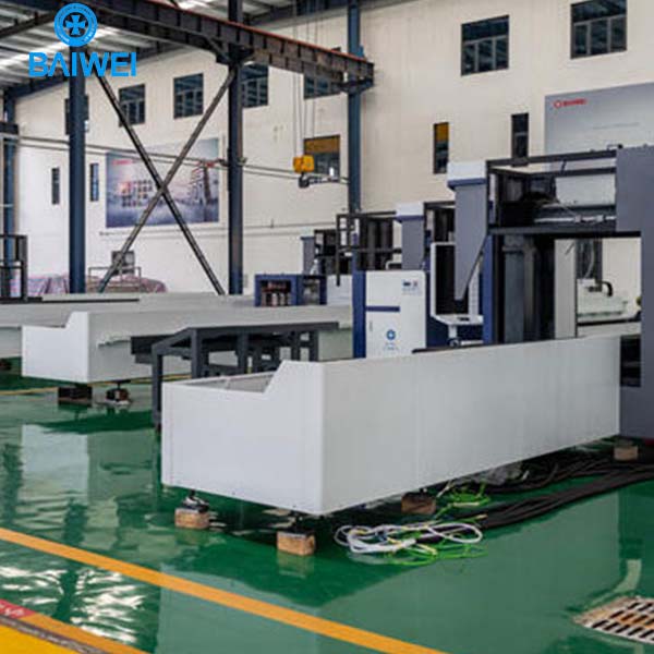 Fiber laser cutting machine used to cut square round pipe tube